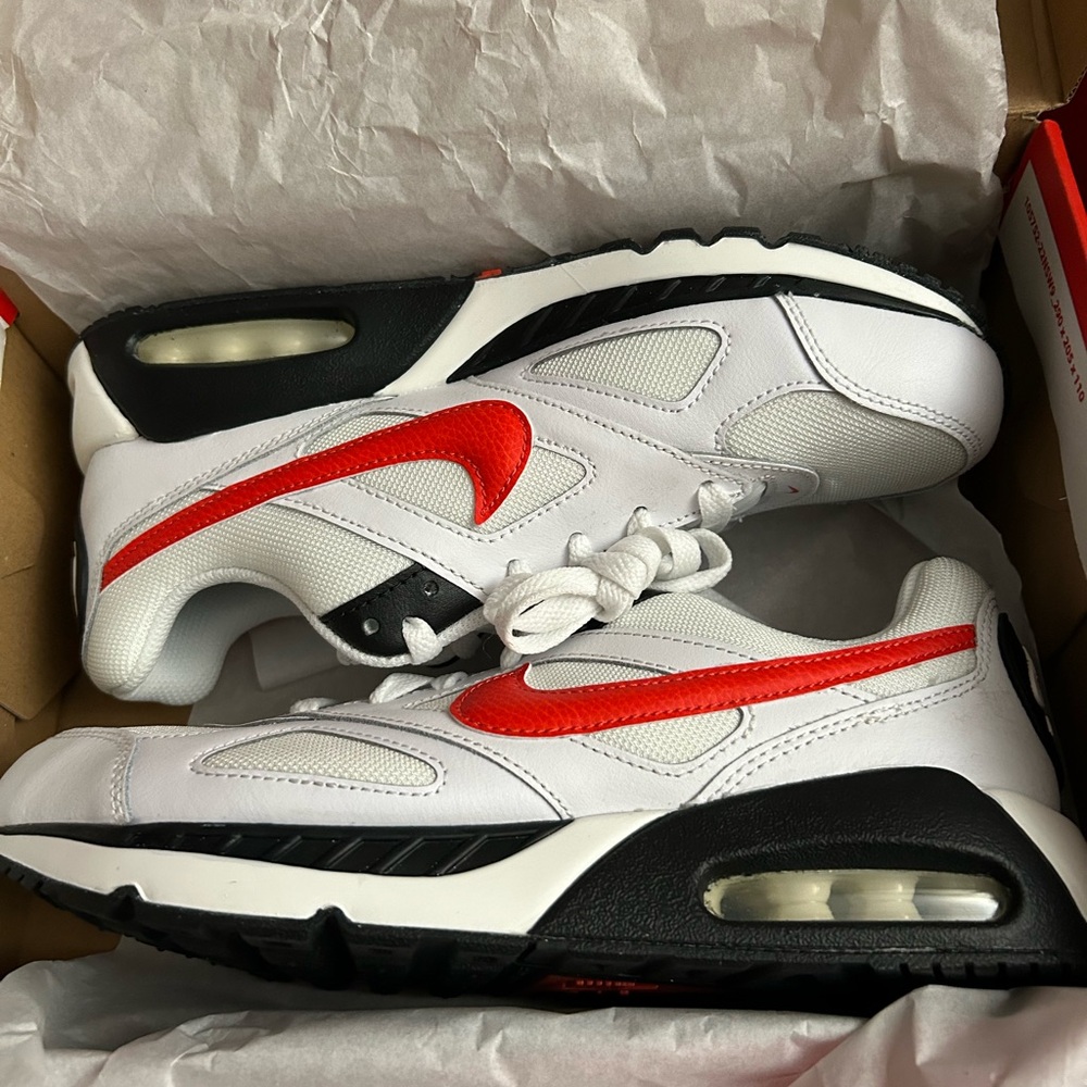 Nike Air Max IVO (GS)